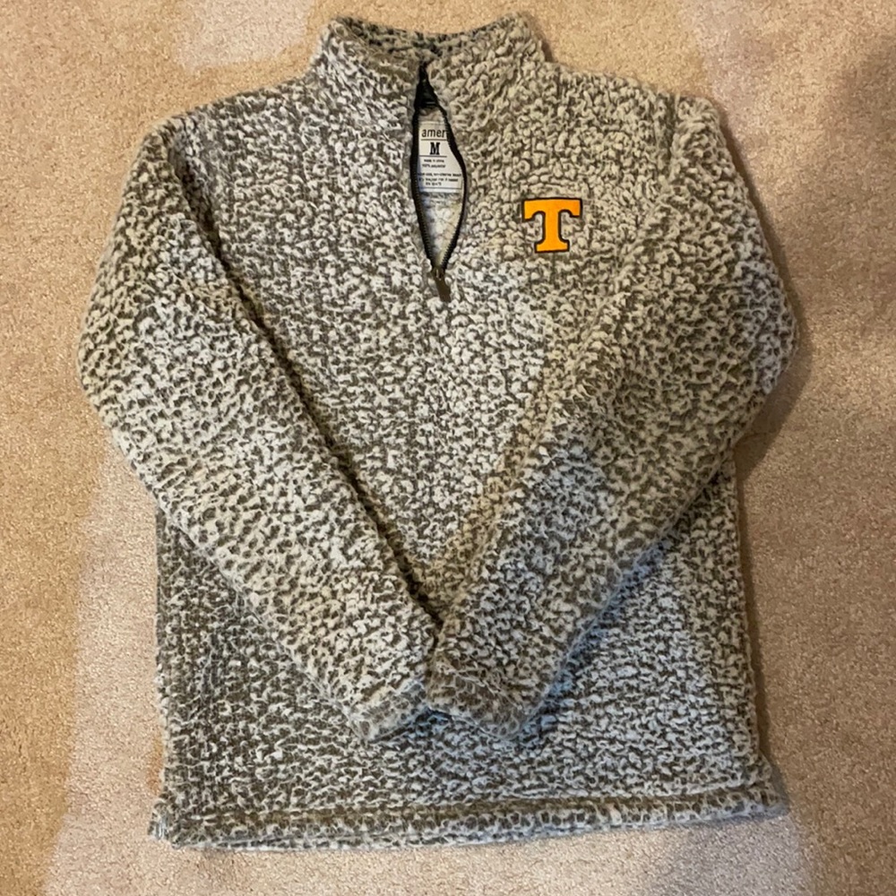 Vols half zip pull over